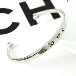 VALENTINES Silver Love Engraved Bracelet